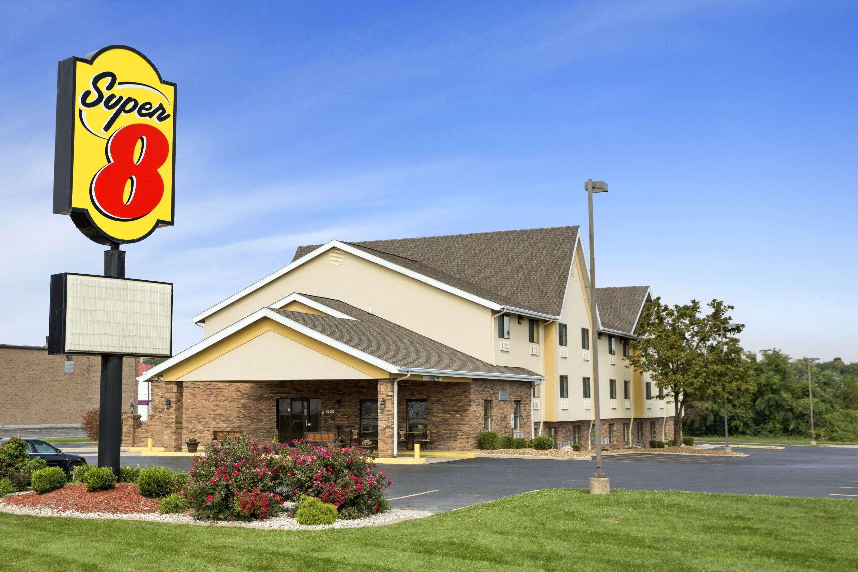 Motel Super 8 By Wyndham Alton Esterno foto