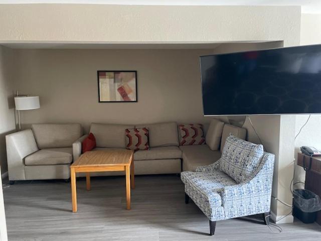 Motel Super 8 By Wyndham Alton Esterno foto