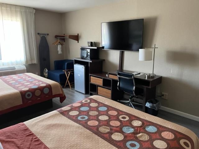Motel Super 8 By Wyndham Alton Esterno foto